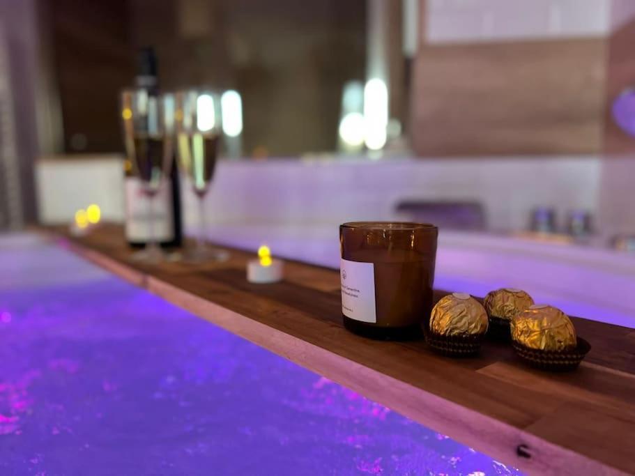 Suite Love Jacuzzi Montévrain Eksteriør billede