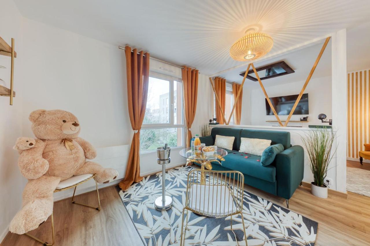 Suite Love Jacuzzi Montévrain Eksteriør billede